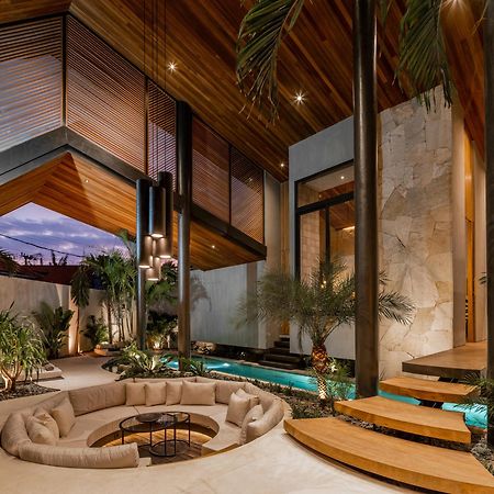 Villa Levante Bali By House Of Winds - Tropical Oasis Near Canggu เกอโรโบกัน ภายนอก รูปภาพ