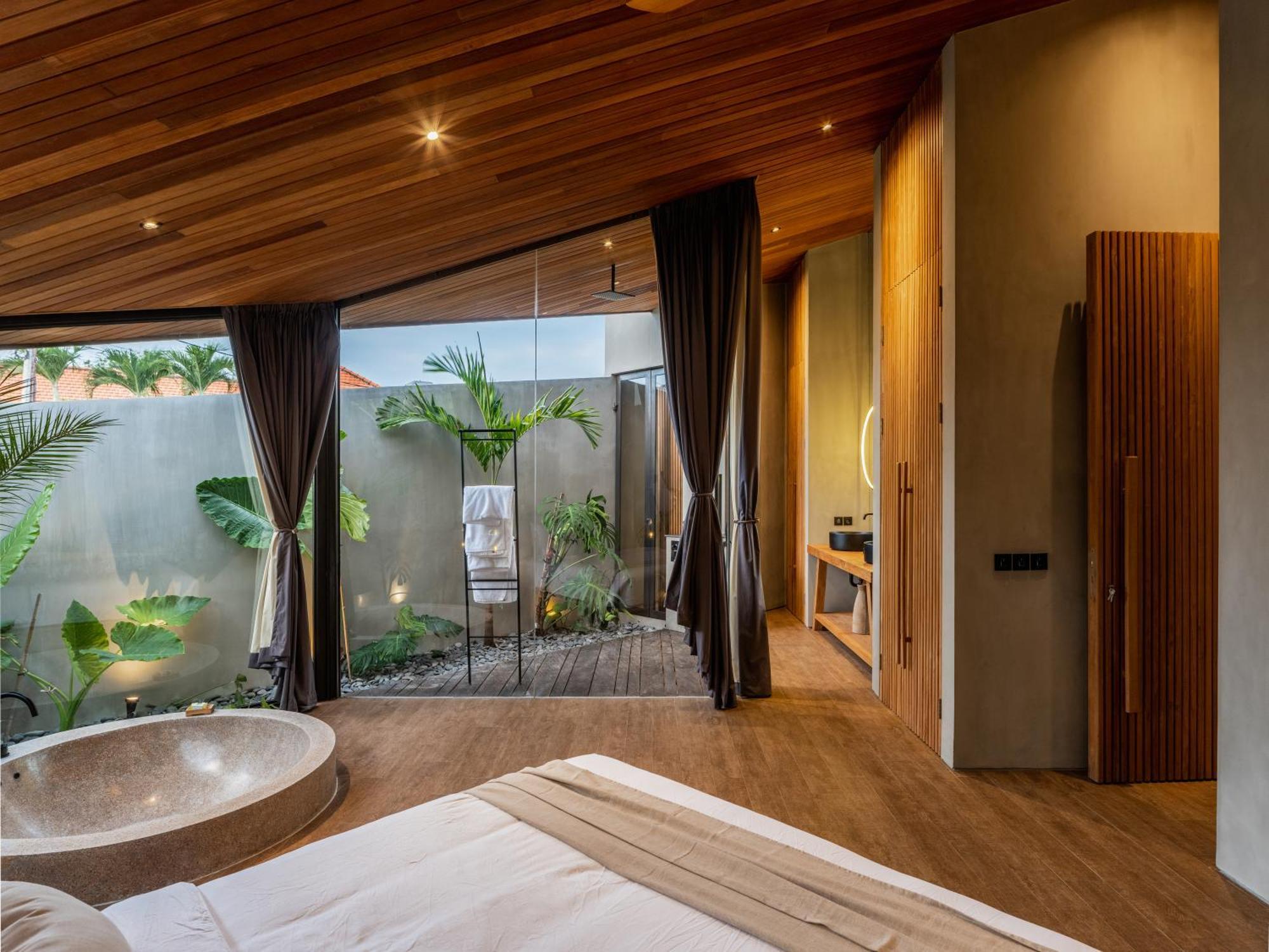 Villa Levante Bali By House Of Winds - Tropical Oasis Near Canggu เกอโรโบกัน ภายนอก รูปภาพ